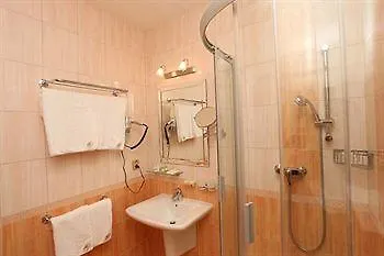 Askania Hotell 4*