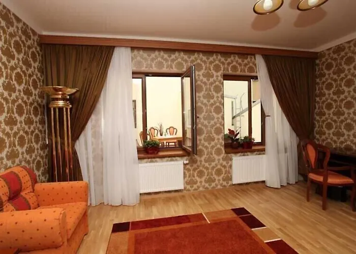 فندق أسكانيا 4*